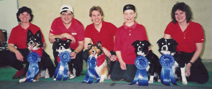 Shaun winning Divison 1 at a Minneapolis flyball tournament (Febuary 1994)